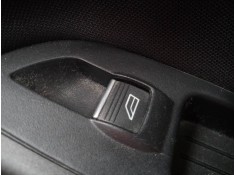 MANDO ELEVALUNAS DELANTERO DERECHO 