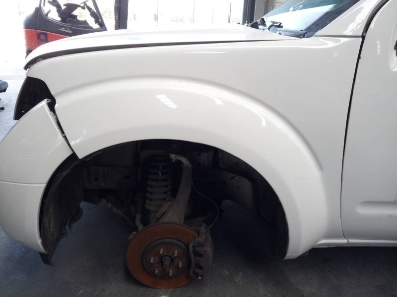 Recambio de aleta delantera izquierda para nissan pathfinder (r51) 2.5 dci se referencia OEM IAM   