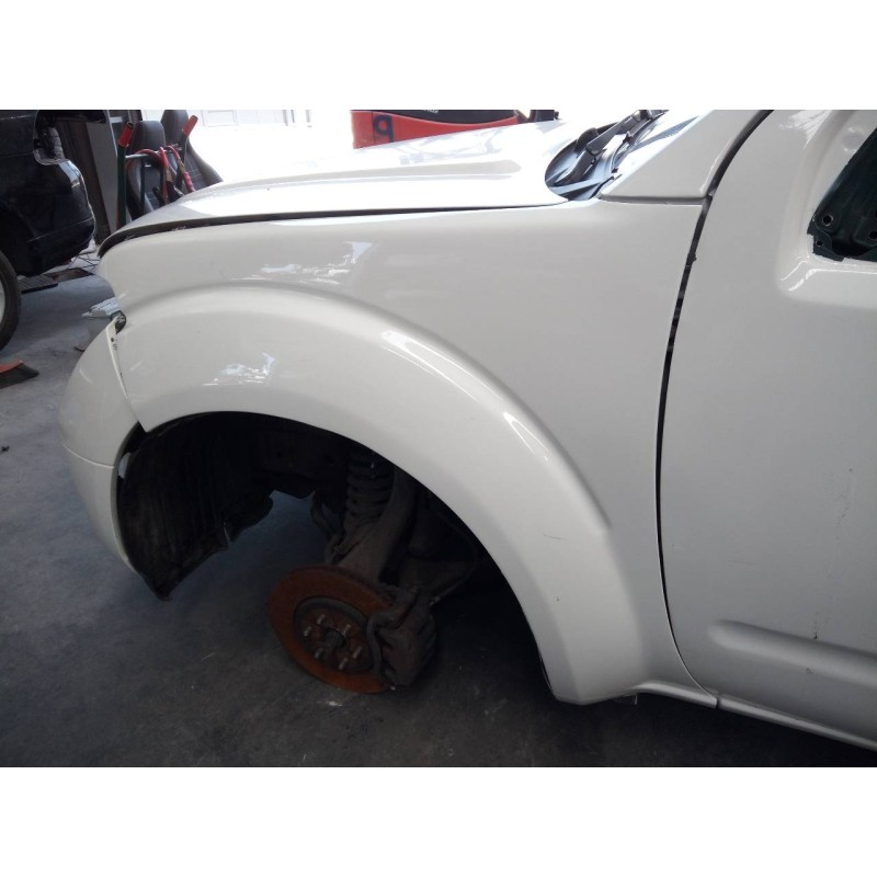 Recambio de aleta delantera izquierda para nissan pathfinder (r51) 2.5 dci se referencia OEM IAM   