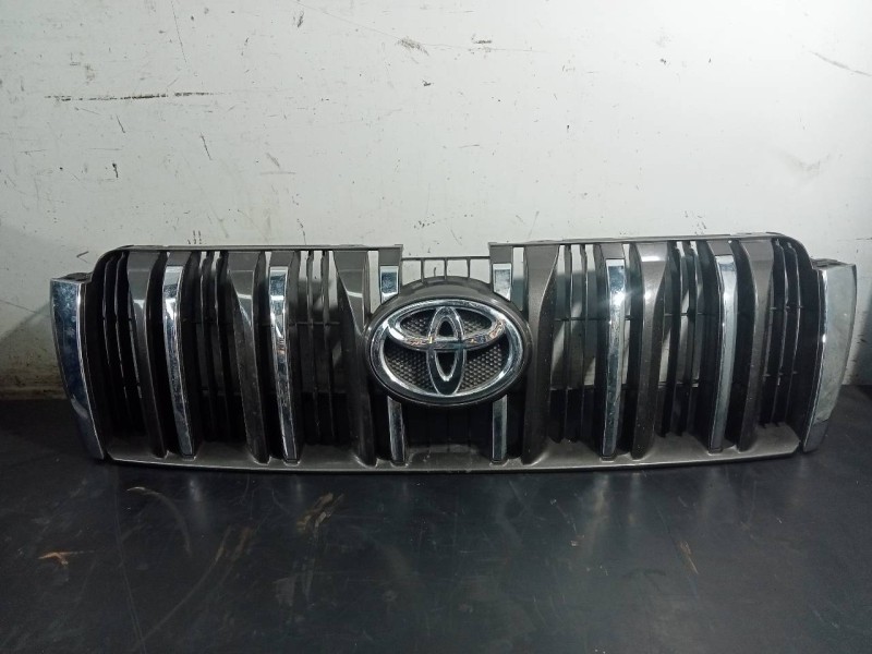 Recambio de rejilla delantera para toyota land cruiser (j15) gx referencia OEM IAM   P2-A2-18