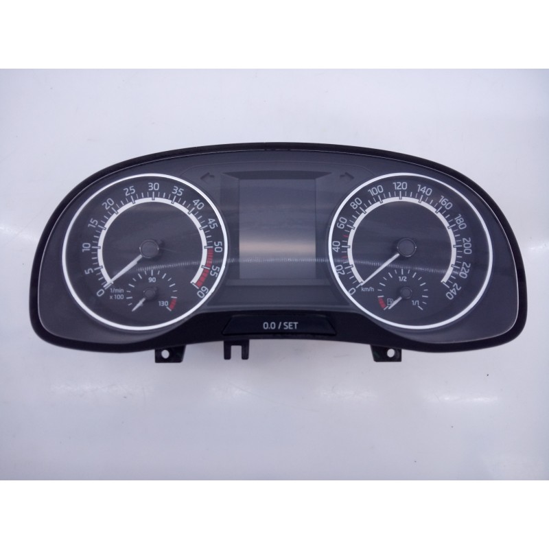 Recambio de cuadro instrumentos para skoda fabia active referencia OEM IAM 6V0920747C A2C13558300 E2-A1-24-2