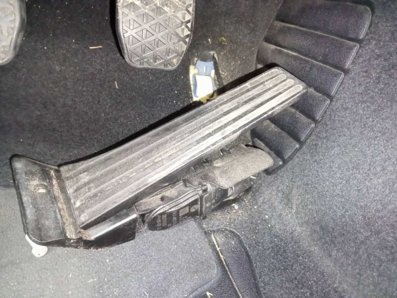 Recambio de pedal acelerador para bmw serie 1 lim. (f20/f21) 116d referencia OEM IAM 35426853176 12037313DE 
