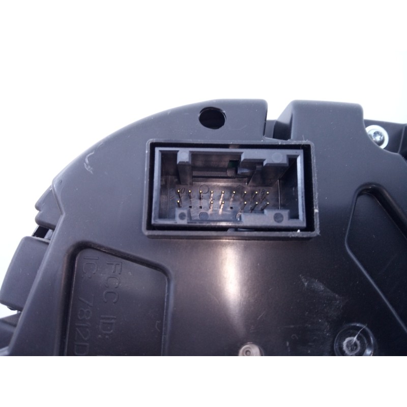 Recambio de cuadro instrumentos para skoda fabia active referencia OEM IAM 6V0920747C A2C13558300 E2-A1-24-2