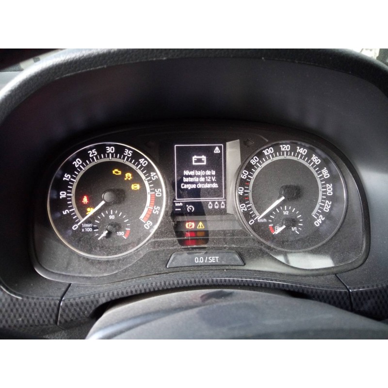 Recambio de cuadro instrumentos para skoda fabia active referencia OEM IAM 6V0920747C A2C13558300 E2-A1-24-2