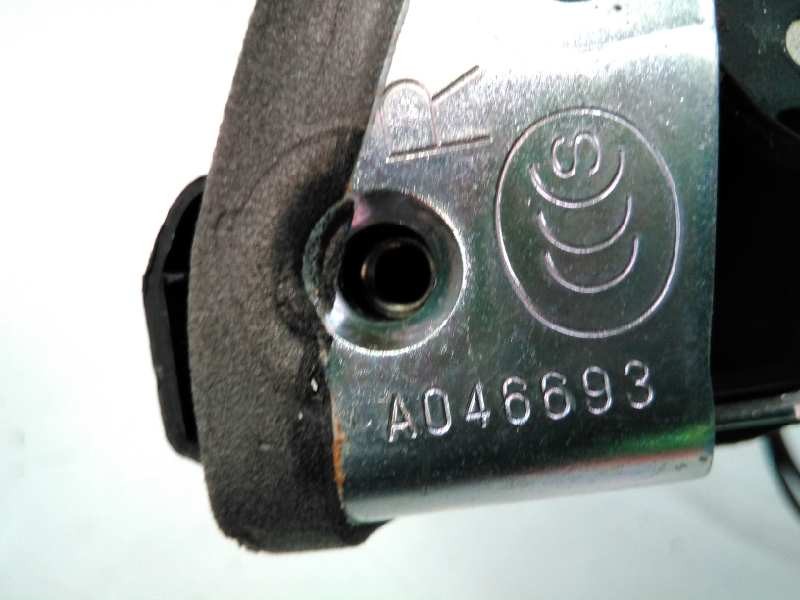 Recambio de cerradura puerta trasera derecha para toyota land cruiser (j15) gx referencia OEM IAM A046693 1102703 