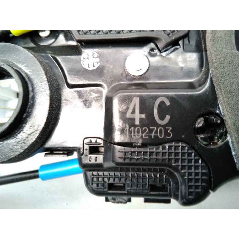Recambio de cerradura puerta trasera derecha para toyota land cruiser (j15) gx referencia OEM IAM A046693 1102703 
