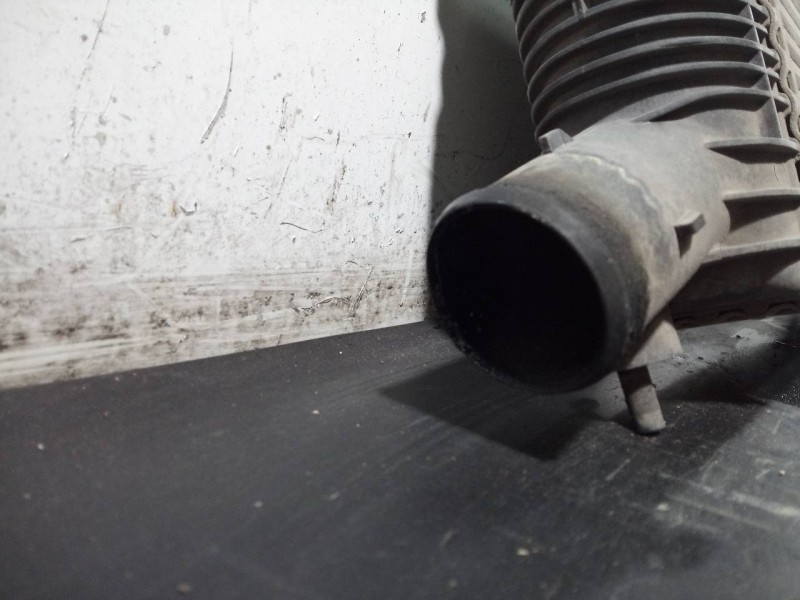 Recambio de intercooler para nissan pathfinder (r51) 2.5 dci se referencia OEM IAM F6864 14461EB360 P2-A11-13