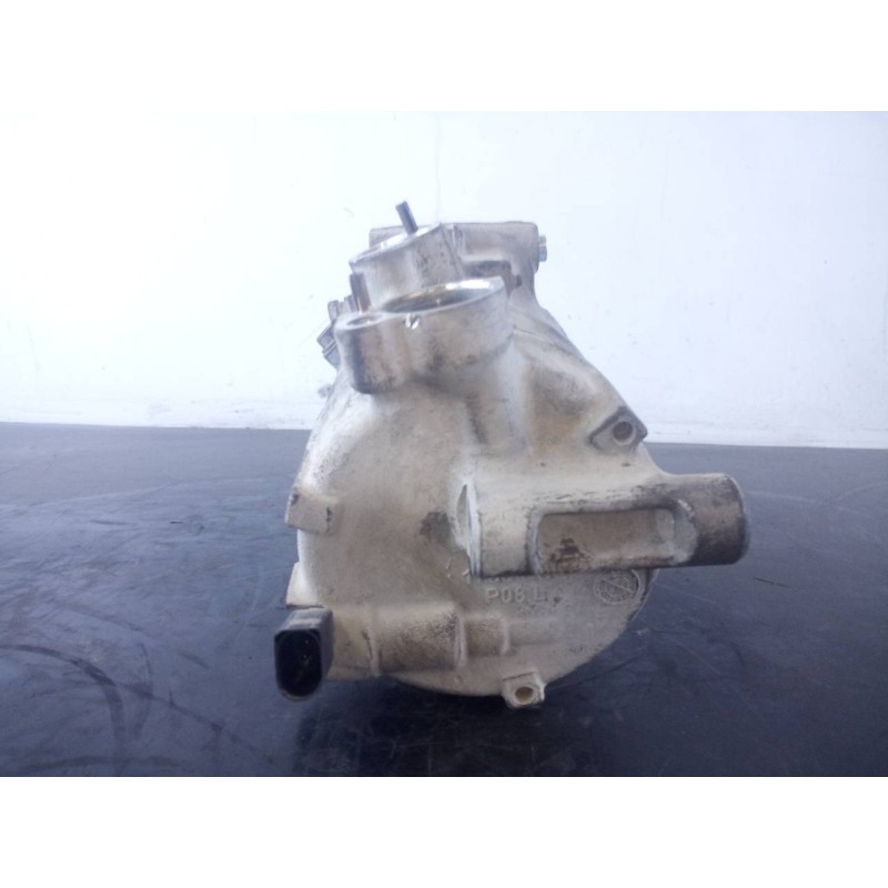 Recambio de compresor aire acondicionado para volkswagen caddy furgón/kombi monoespace referencia OEM IAM 5Q0820803M 027357108B5