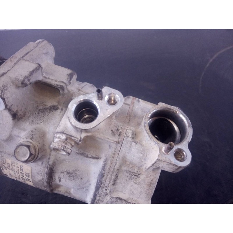 Recambio de compresor aire acondicionado para volkswagen caddy furgón/kombi monoespace referencia OEM IAM 5Q0820803M 027357108B5