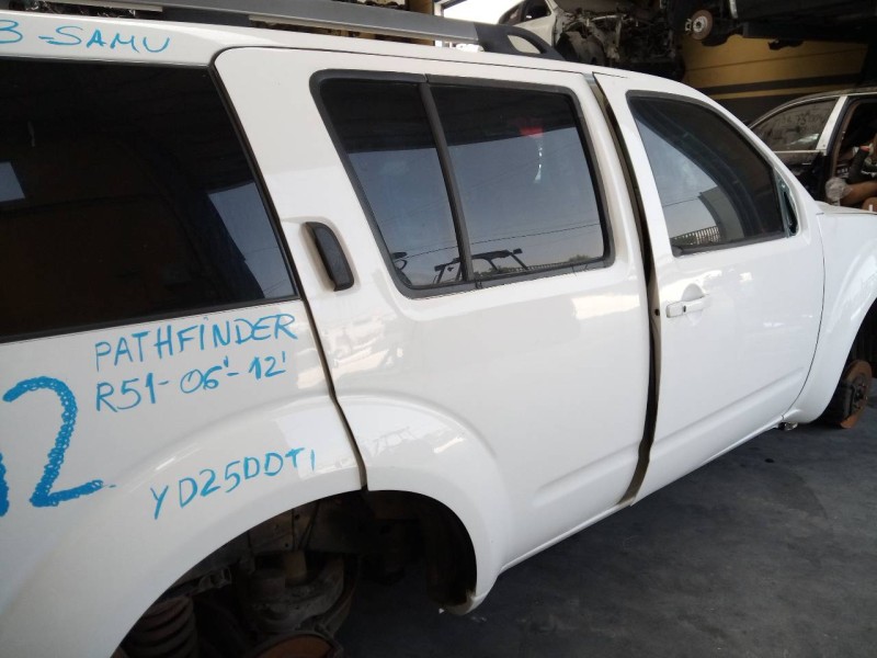 Recambio de puerta trasera derecha para nissan pathfinder (r51) 2.5 dci se referencia OEM IAM   