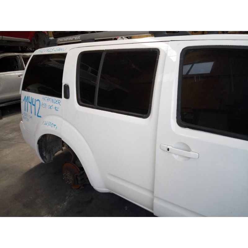 Recambio de puerta trasera derecha para nissan pathfinder (r51) 2.5 dci se referencia OEM IAM   