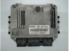 Recambio de centralita motor uce para renault scenic ii referencia OEM IAM 8200305678 0281011275 E2-A1-38-2