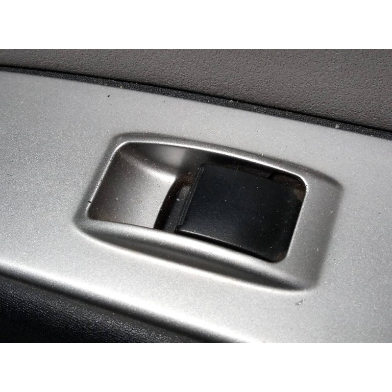 Recambio de mando elevalunas delantero derecho para mitsubishi l 200 (ka0/kb0) cabina doble intense 4x4 referencia OEM IAM   
