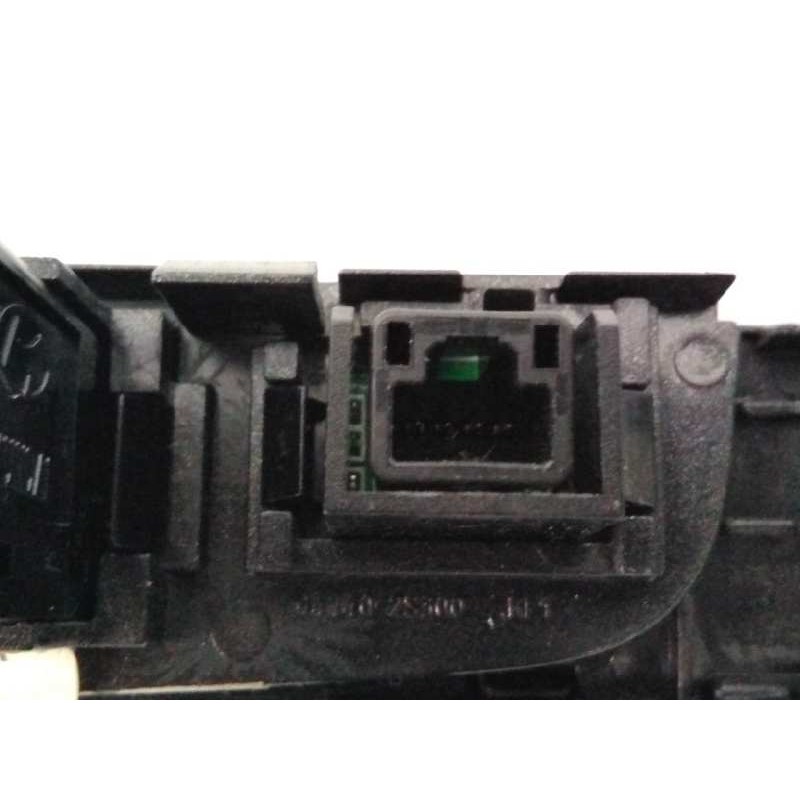 Recambio de warning para hyundai ix35 comfort 2wd referencia OEM IAM 937902S000BLH 847402S350TAN E3-A3-54-3