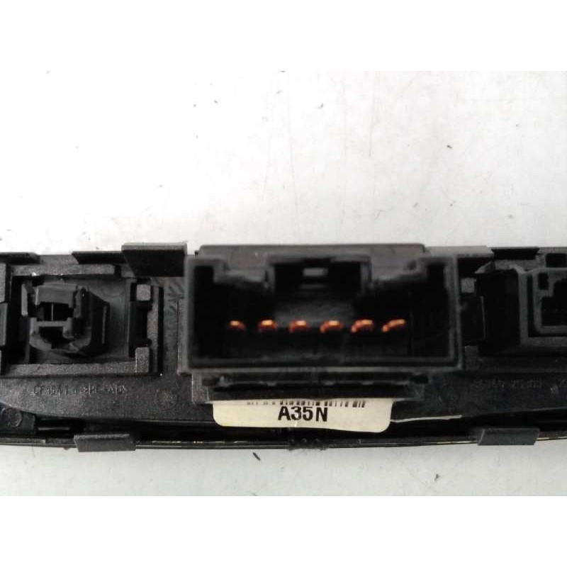 Recambio de warning para hyundai ix35 comfort 2wd referencia OEM IAM 937902S000BLH 847402S350TAN E3-A3-54-3