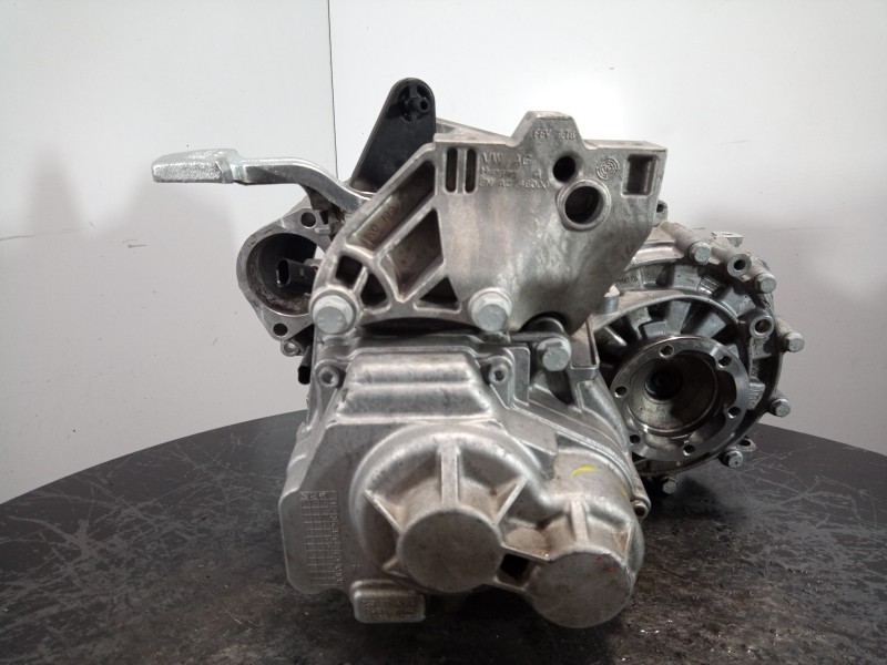 Recambio de caja cambios para skoda kamiq (nw4) ambition referencia OEM IAM TKQ  M1-A1-141