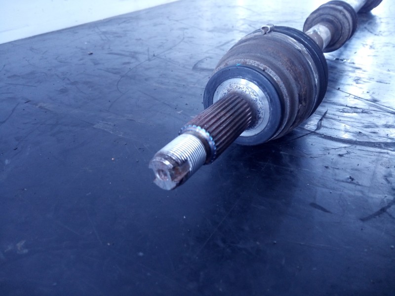 Recambio de transmision delantera derecha para hyundai i30 fastback tecno referencia OEM IAM 49501G4100  P1-A6-33