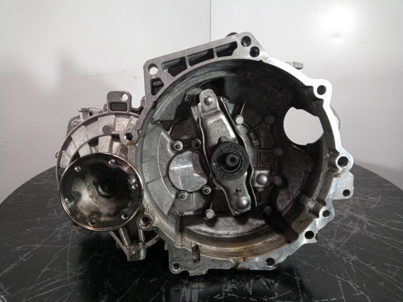 Recambio de caja cambios para skoda kamiq (nw4) ambition referencia OEM IAM TKQ  M1-A1-141