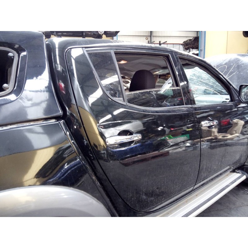 Recambio de puerta trasera derecha para mitsubishi l 200 (ka0/kb0) cabina doble intense 4x4 referencia OEM IAM   