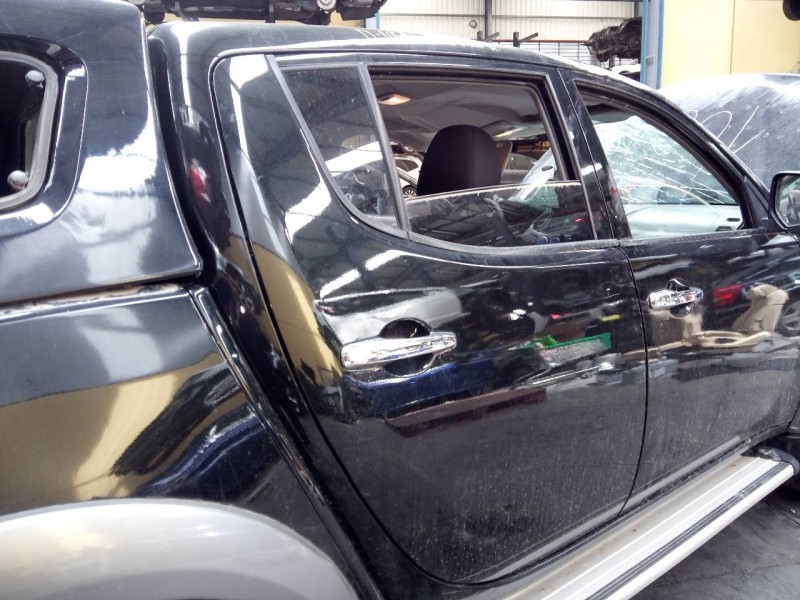Recambio de puerta trasera derecha para mitsubishi l 200 (ka0/kb0) cabina doble intense 4x4 referencia OEM IAM   