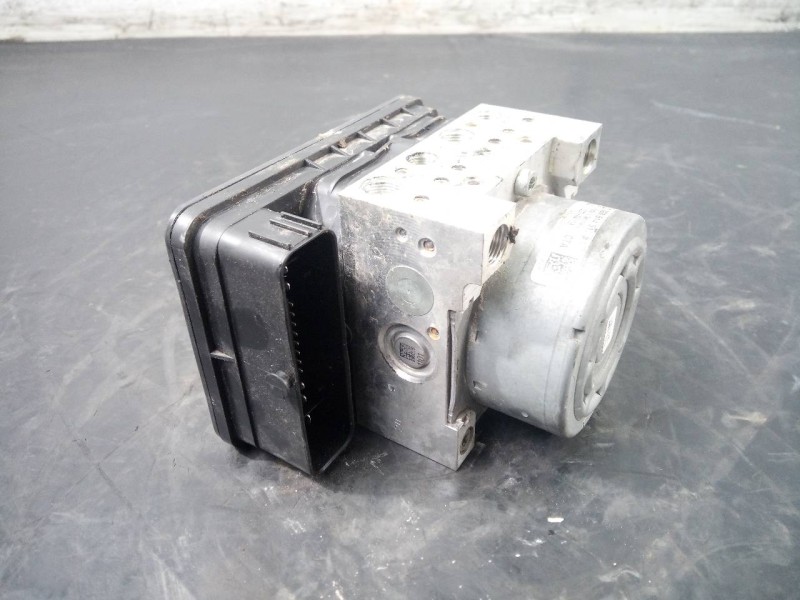 Recambio de abs para audi a3 sportback (8vf) s line edition referencia OEM IAM 3Q0614517AA  P3-B8-28-1