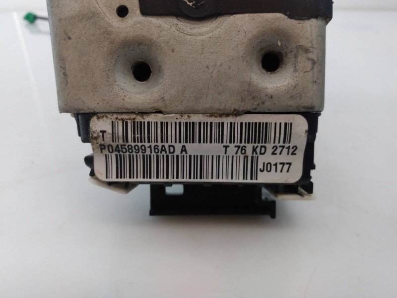 Recambio de cerradura puerta delantera derecha para fiat freemont (345) lounge 4wd referencia OEM IAM A052111 P04589916AD E2-B2-