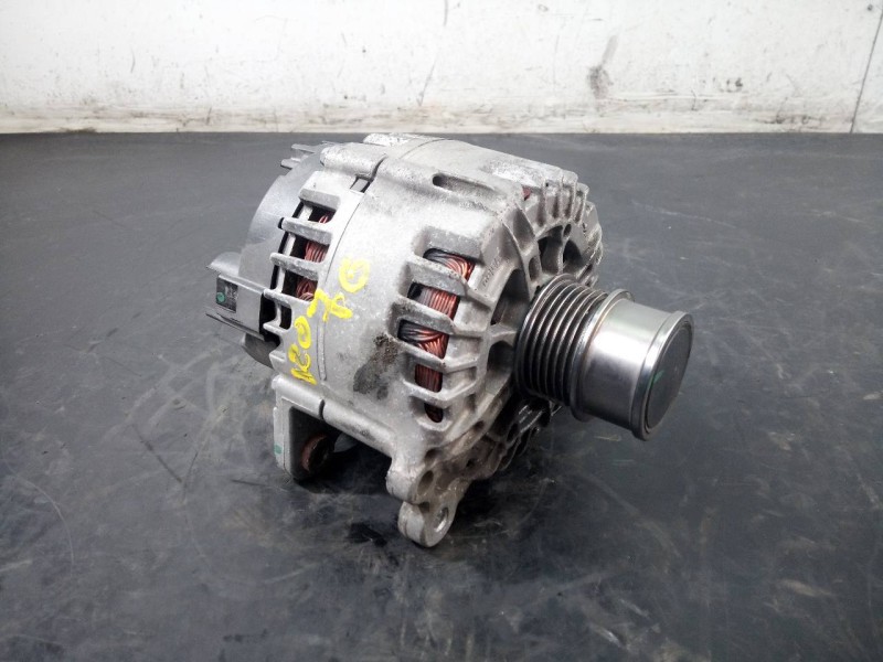 Recambio de alternador para audi a3 sportback (8vf) s line edition referencia OEM IAM 04C903023K  P3-B5-18-1