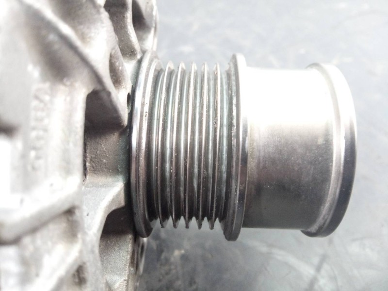 Recambio de alternador para audi a3 sportback (8vf) s line edition referencia OEM IAM 04C903023K  P3-B5-18-1