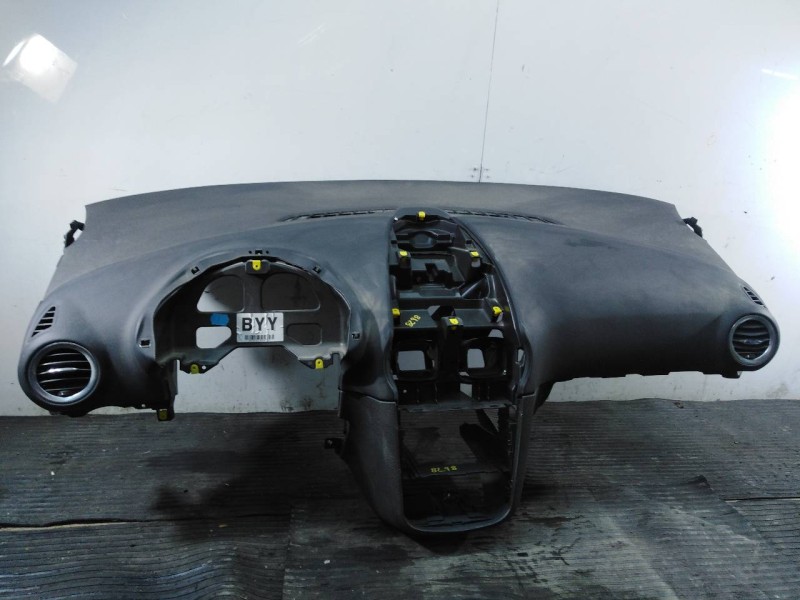 Recambio de salpicadero para opel corsa d cosmo referencia OEM IAM 13184102 092021294TSC P1-A3-36