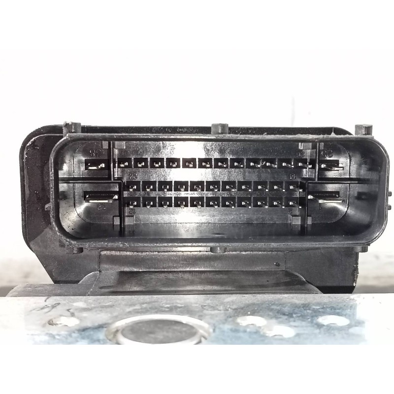 Recambio de abs para hyundai i40 style referencia OEM IAM 589203Z600 BH6013I550 P3-A8-28-2