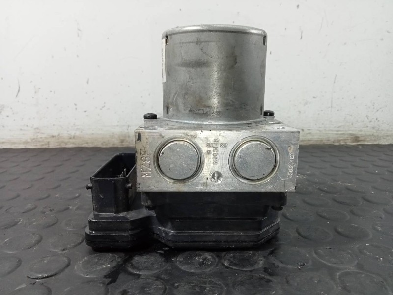 Recambio de abs para hyundai i40 style referencia OEM IAM 589203Z600 BH6013I550 P3-A8-28-2