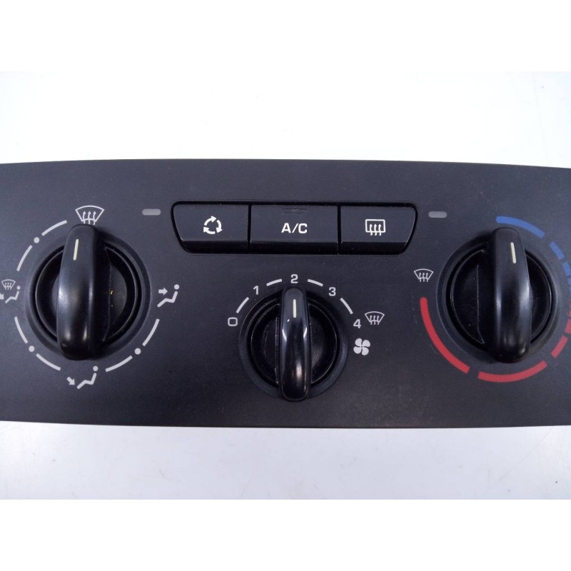 Recambio de mando calefaccion / aire acondicionado para peugeot 207 confort referencia OEM IAM 69910004 N102080F E3-B2-34-3