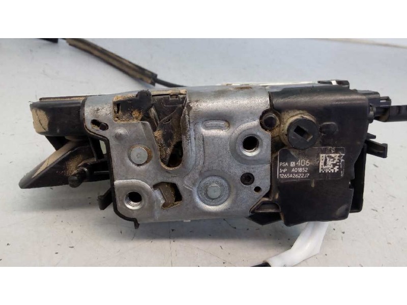 Recambio de cerradura puerta delantera derecha para peugeot partner kasten confort l1 referencia OEM IAM   E1-A4-40-1