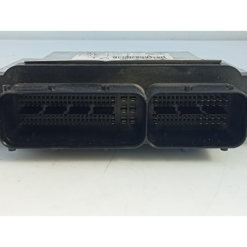 Recambio de centralita motor uce para audi a3 sportback (8vf) s line edition referencia OEM IAM 04E906027HF  E2-A1-40-1