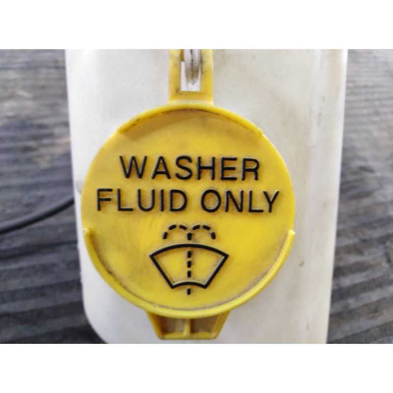 Recambio de deposito limpia para fiat freemont (345) lounge 4wd referencia OEM IAM 05116307AB  P2-B3-18