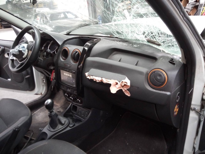 Recambio de salpicadero para dacia duster ambiance 4x2 referencia OEM IAM   