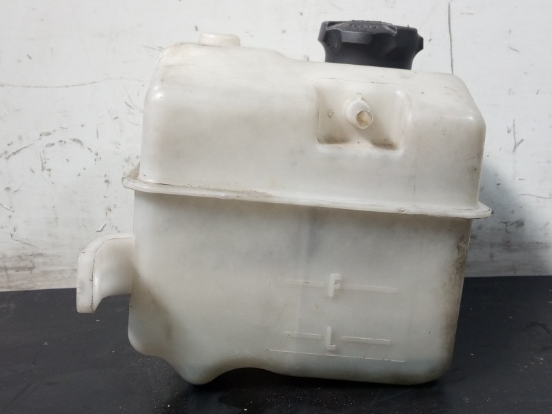 Recambio de deposito expansion para hyundai i40 style referencia OEM IAM 254303Z100  P2-A3-4