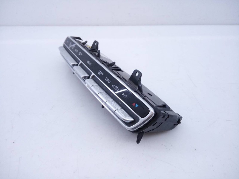 Recambio de mando climatizador para mercedes-benz clase c (w205) familiar avangarde referencia OEM IAM A2059058105  E3-A1-4-7