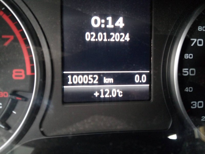 Recambio de cuadro instrumentos para audi a3 sportback (8vf) s line edition referencia OEM IAM 8V0920871R  E2-A1-39-2