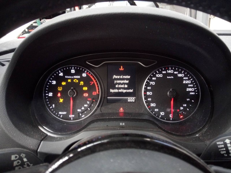 Recambio de cuadro instrumentos para audi a3 sportback (8vf) s line edition referencia OEM IAM 8V0920871R  E2-A1-39-2