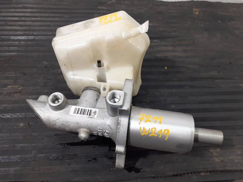 Recambio de bomba freno para mercedes-benz clase cls (w219) 320 cdi (219.322) referencia OEM IAM A2114300702  P3-B9-7-1