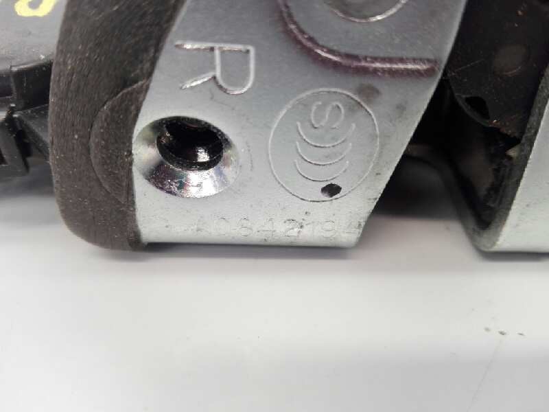 Recambio de cerradura puerta delantera derecha para toyota auris advance referencia OEM IAM A084219  E2-B4-25-1