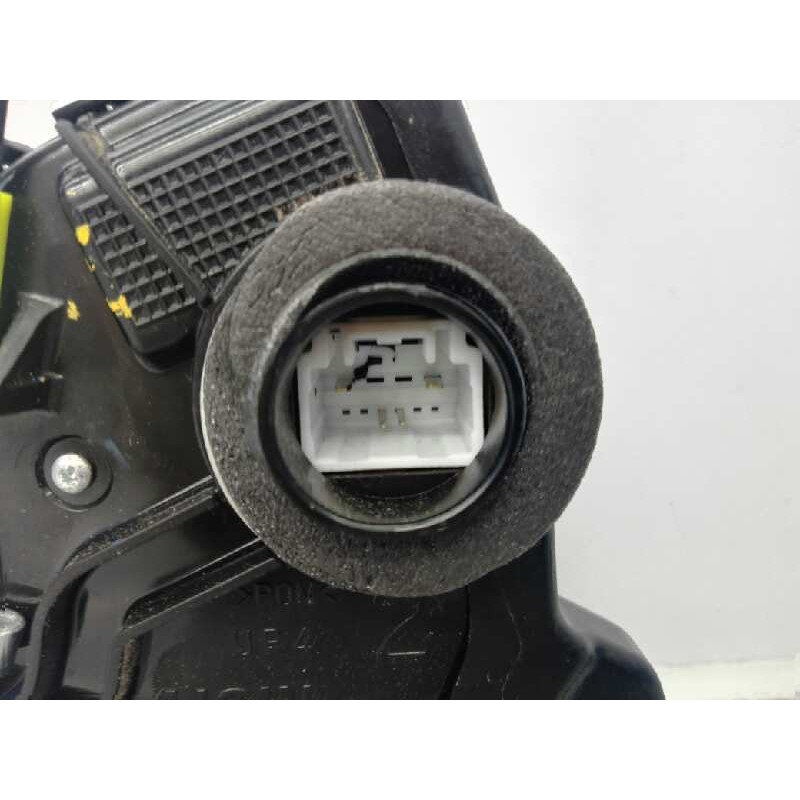 Recambio de cerradura puerta delantera derecha para toyota auris advance referencia OEM IAM A084219  E2-B4-25-1