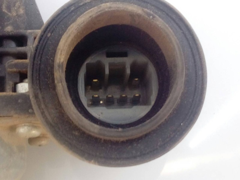 Recambio de elevalunas delantero derecho para toyota hilux (kun) double cab 4x4 referencia OEM IAM 698100K041  E2-B4-8-1
