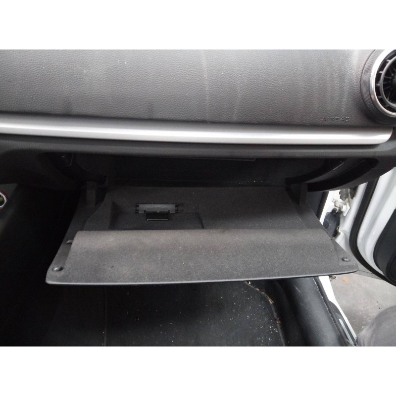 Recambio de guantera para audi a3 sportback (8vf) s line edition referencia OEM IAM   