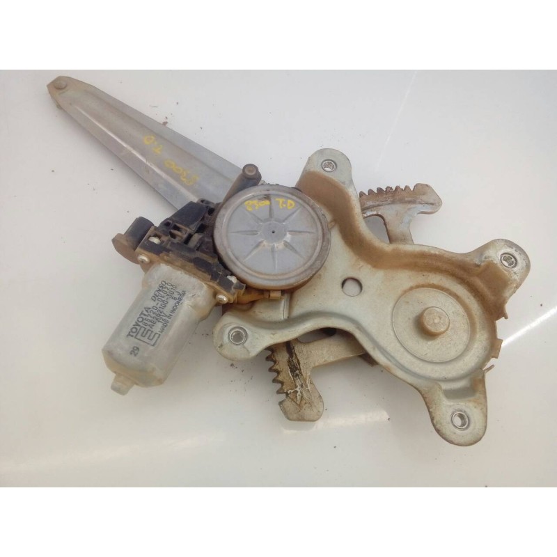 Recambio de elevalunas trasero derecho para toyota hilux (kun) double cab 4x4 referencia OEM IAM 698300K031 857200K020 E2-B4-8-1