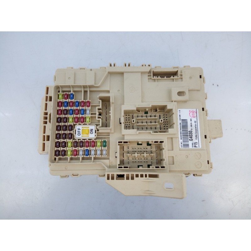 Recambio de caja reles / fusibles para hyundai i30 fastback tecno referencia OEM IAM G40301310515848  E3-A3-36-1
