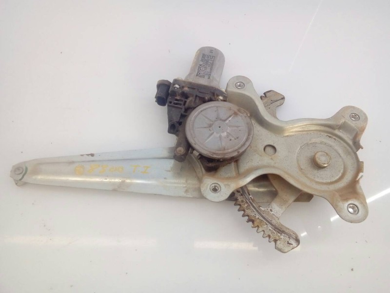 Recambio de elevalunas trasero izquierdo para toyota hilux (kun) double cab 4x4 referencia OEM IAM 698400K031 857100K020 E2-B4-8