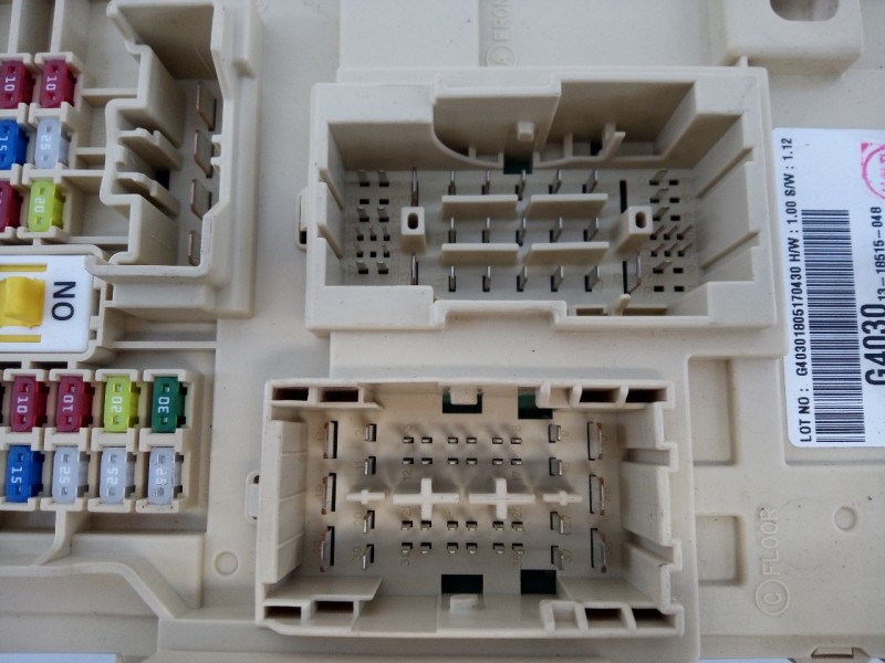 Recambio de caja reles / fusibles para hyundai i30 fastback tecno referencia OEM IAM G40301310515848  E3-A3-36-1