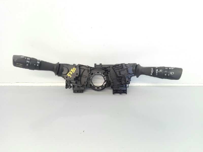 Recambio de mando intermitentes para toyota auris advance referencia OEM IAM 17F849 02740 E3-B2-2-3